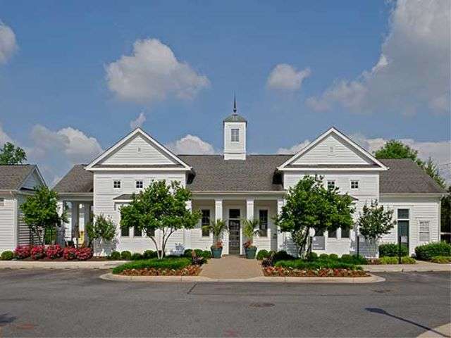 Kings Park Plaza Apartment Homes | 2600 Queens Chapel Rd, Hyattsville, MD 20782, USA | Phone: (301) 850-7200