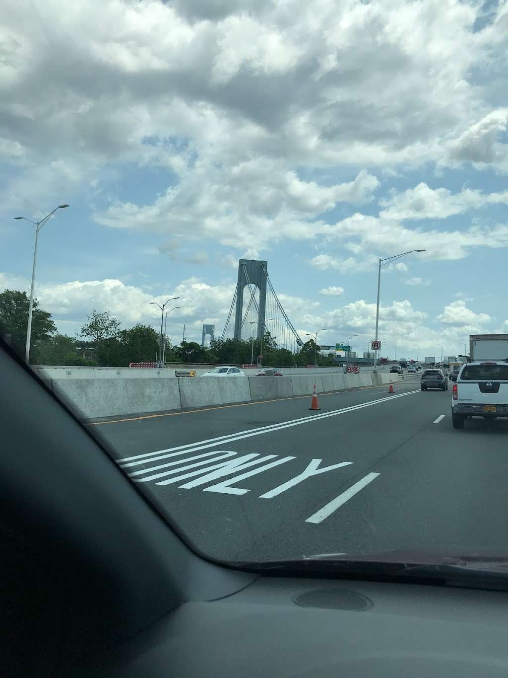 Verrazano Bridge/Lee Av | Brooklyn, NY 11209