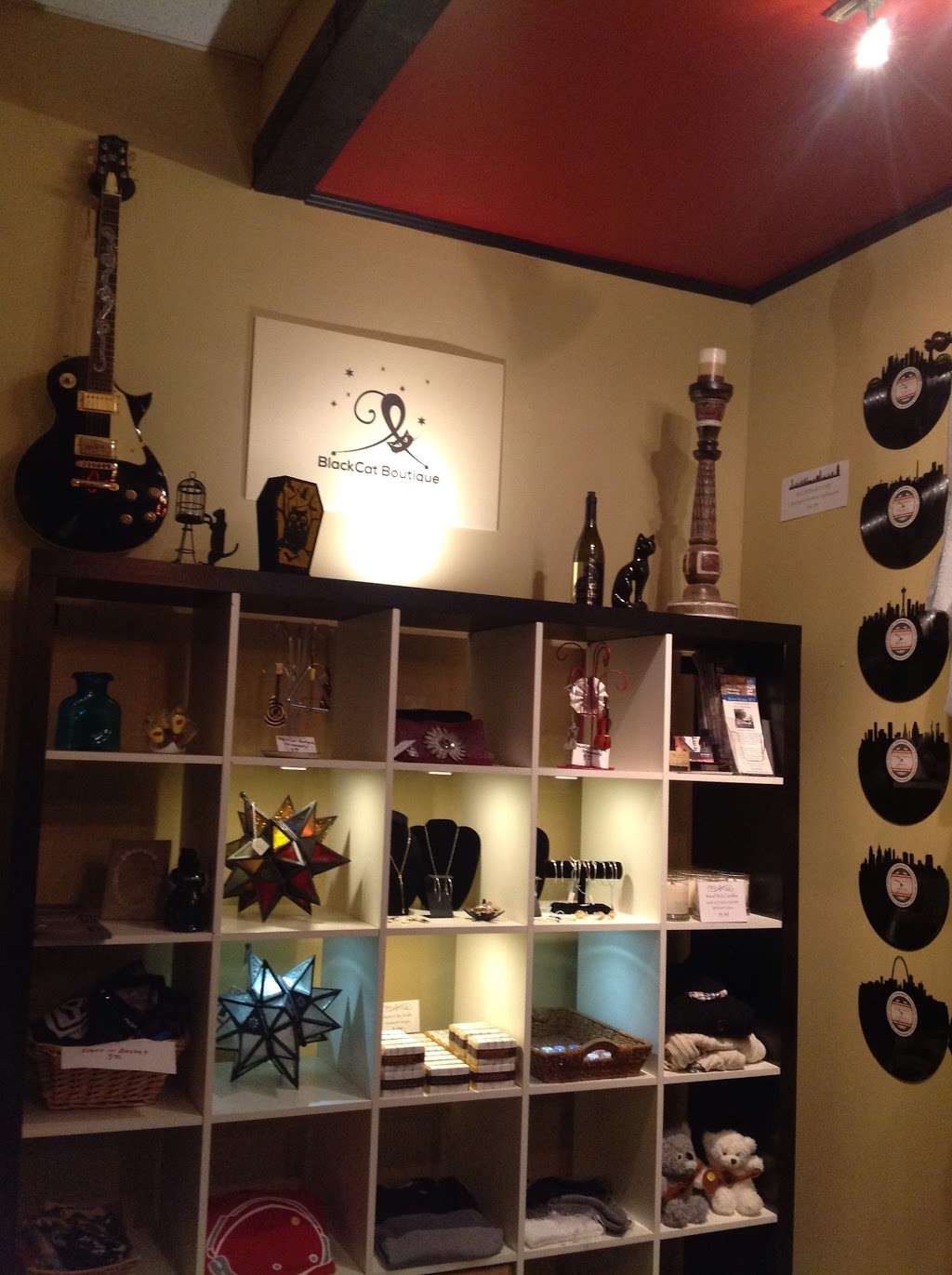 BlackCat Boutique, LLC | 155 Independence St, Berkeley Springs, WV 25411, USA | Phone: (304) 258-4440