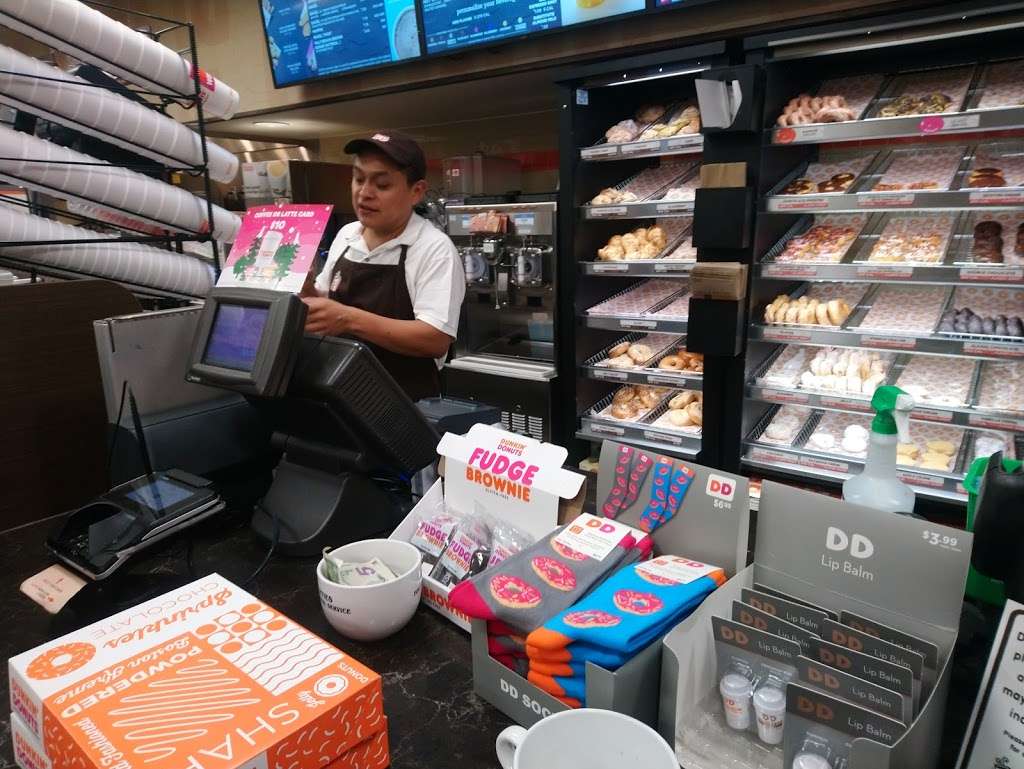 Dunkin Donuts | 661 Newman Springs Rd, Lincroft, NJ 07738, USA | Phone: (732) 345-9416