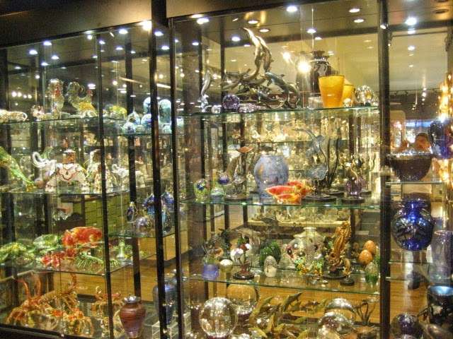 The Crystal Shop | Pier 39, Beach St, San Francisco, CA 94133, USA | Phone: (415) 291-0660