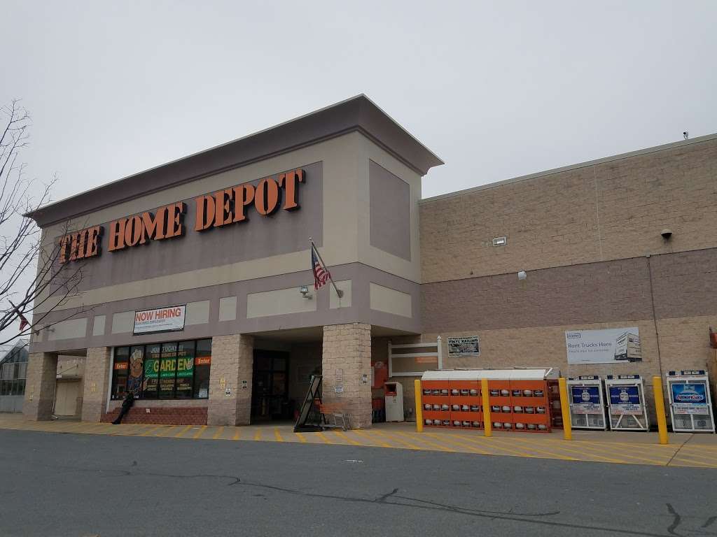 The Home Depot | 6003 Oxon Hill Rd, Oxon Hill, MD 20745, USA | Phone: (301) 839-9600