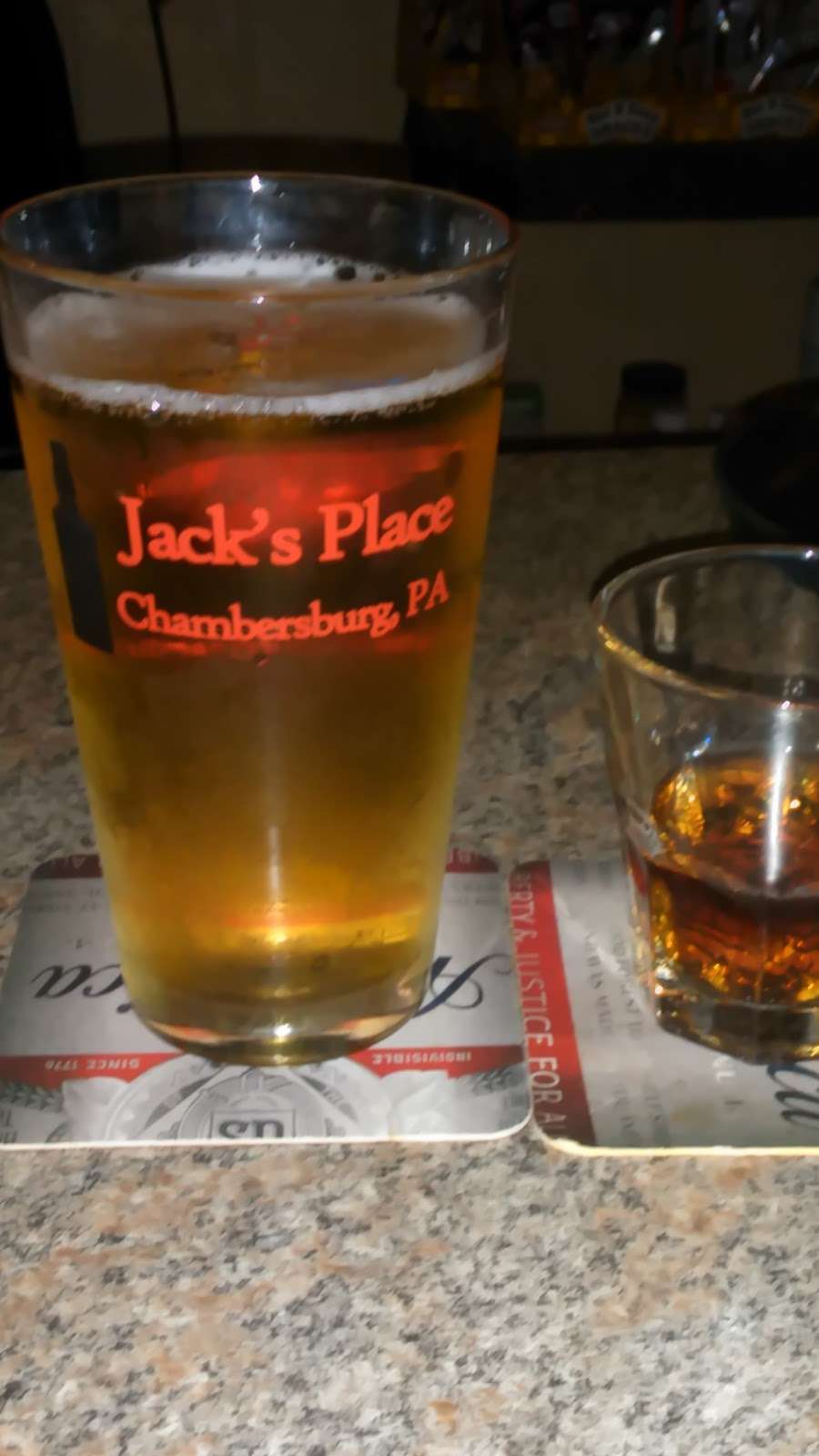 Dara & Jacks Bar & Grill | 464 Hollywell Ave, Chambersburg, PA 17201, USA | Phone: (717) 264-2322