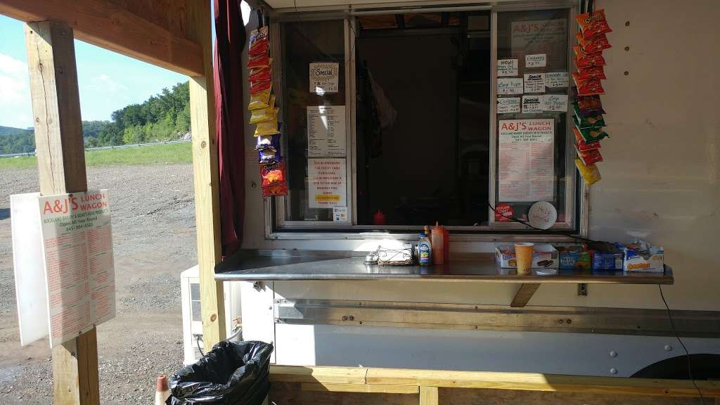 A&Js Lunch Wagon | Sloatsburg, NY 10974, USA | Phone: (845) 558-0570