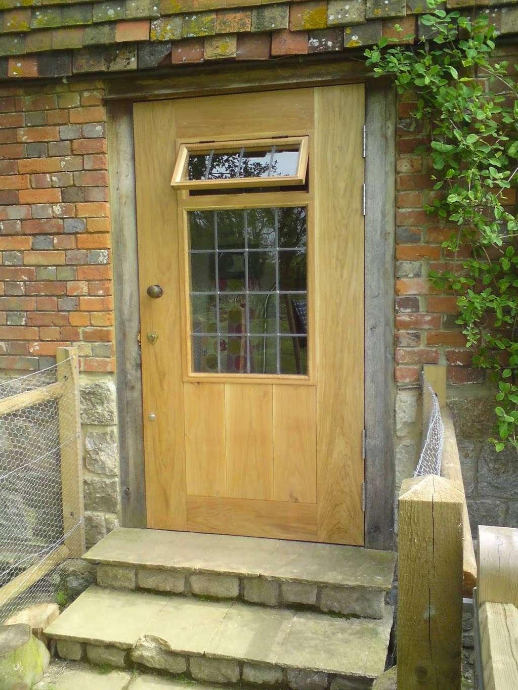 A. G. Kerr Carpentry | 24 Campbell Cres, East Grinstead RH19 1JR, UK | Phone: 01342 822750