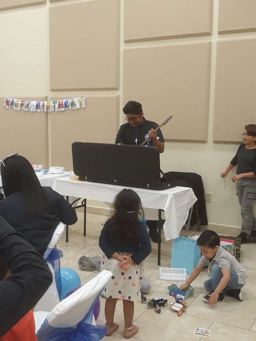 Our Redeemer Lutheran Church | 2505 W Northgate Dr, Irving, TX 75062, USA | Phone: (972) 255-0595