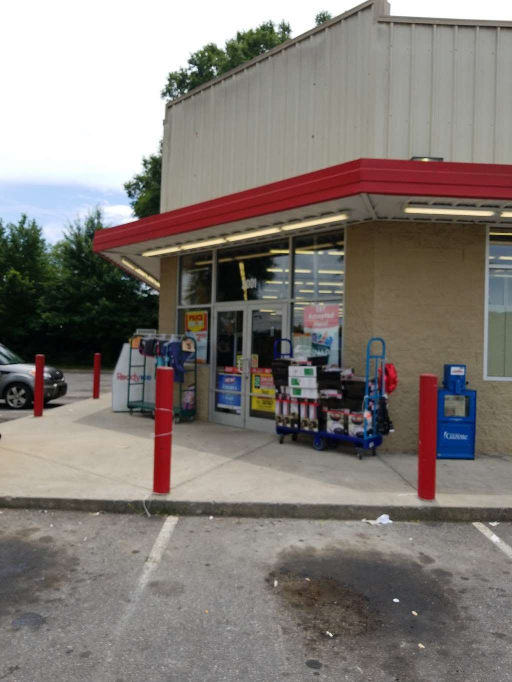 Family Dollar | 2001 Davis Park Rd, Gastonia, NC 28052, USA | Phone: (704) 865-9193