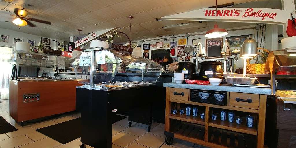 Henris Hotts Barbeque | 1003 E Black Horse Pike, Hammonton, NJ 08037, USA | Phone: (609) 270-7268