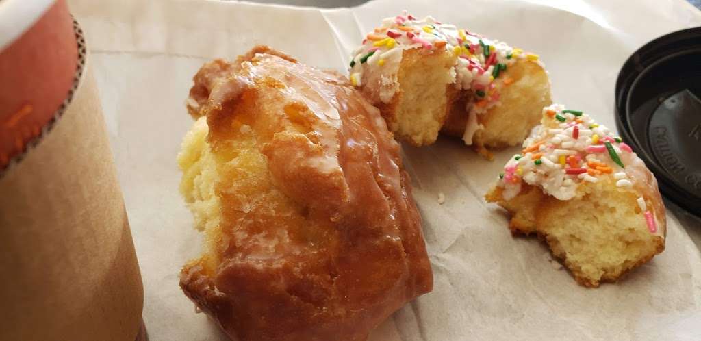 Kings Donuts | 14253 Hawthorne Blvd, Hawthorne, CA 90250, USA | Phone: (310) 676-2564