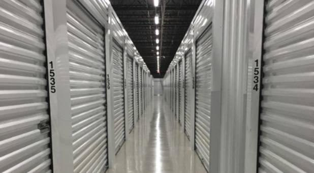 Alpha Storage Centers | 2920 Avenue F Suite 200, Arlington, TX 76011, USA | Phone: (817) 652-8901