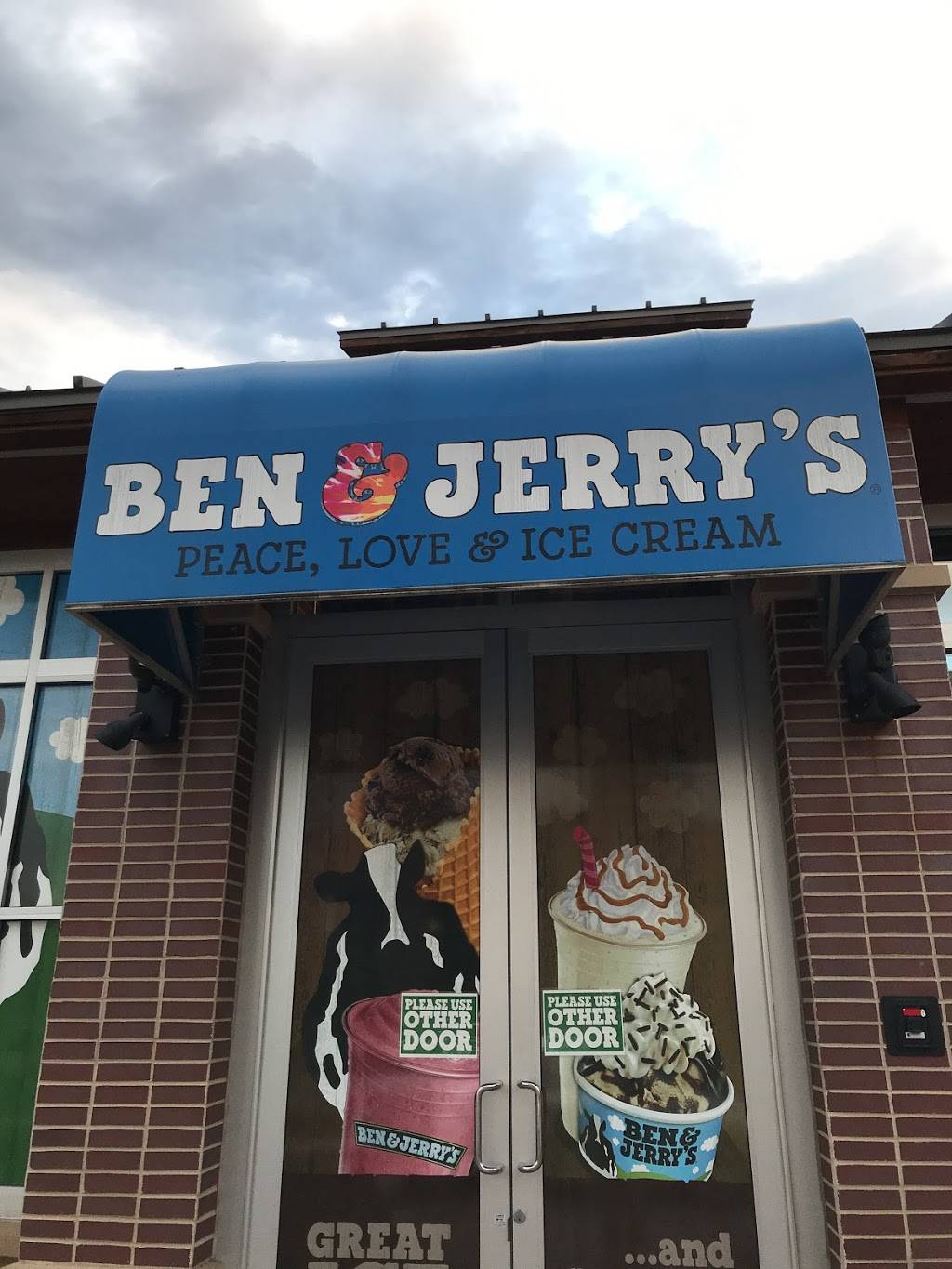 Ben & Jerry’s | 3332 W Friendly Ave, Greensboro, NC 27410, USA | Phone: (336) 856-2178