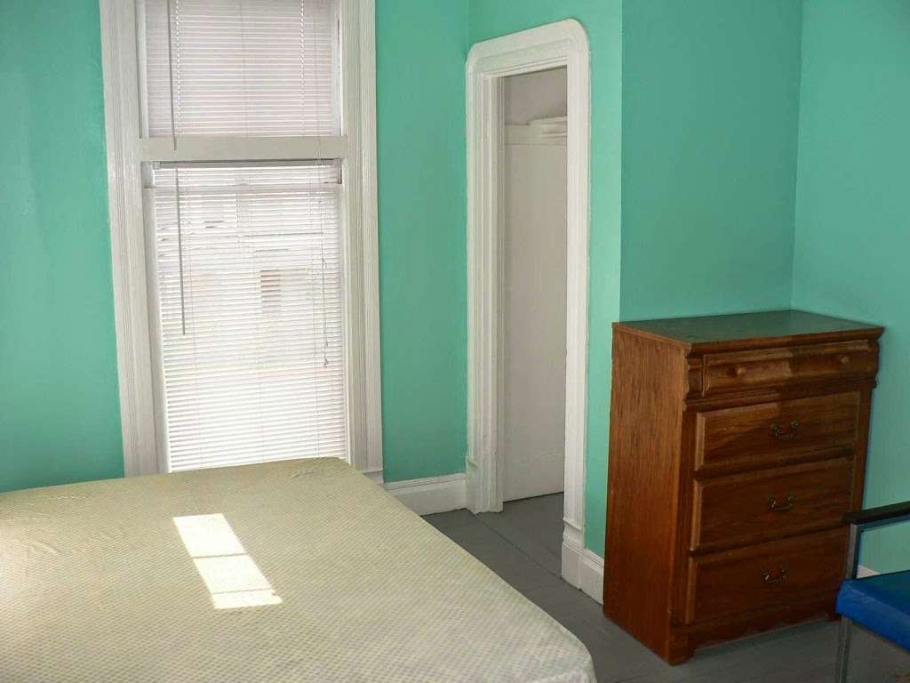 Hardy Rooming House | 2103 Hardy St, Houston, TX 77026, USA | Phone: (713) 225-0238