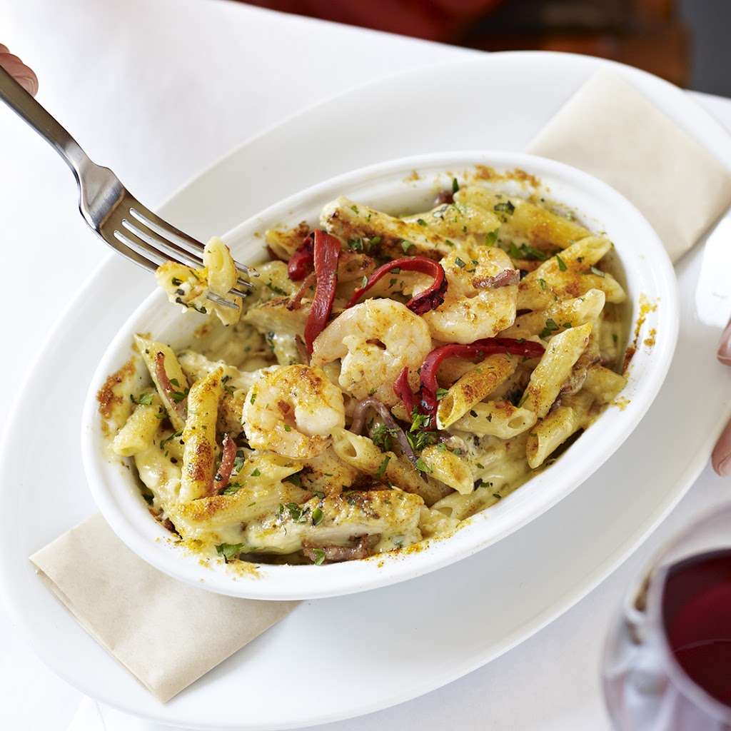 Romanos Macaroni Grill | 7123 Red Bug Lake Rd, Oviedo, FL 32765, USA | Phone: (407) 365-4405