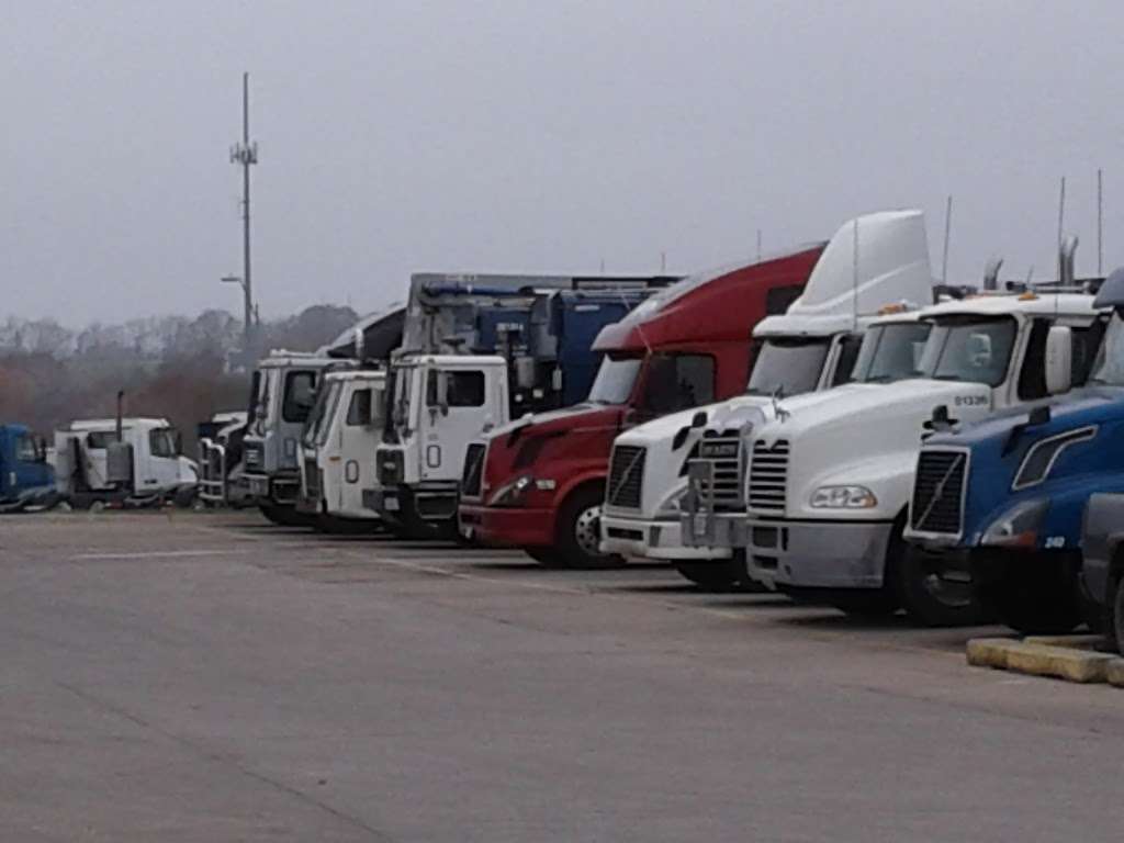 Westfall ODell Truck Sales | 4001 N Randolph Rd, Kansas City, MO 64161 | Phone: (816) 455-7262