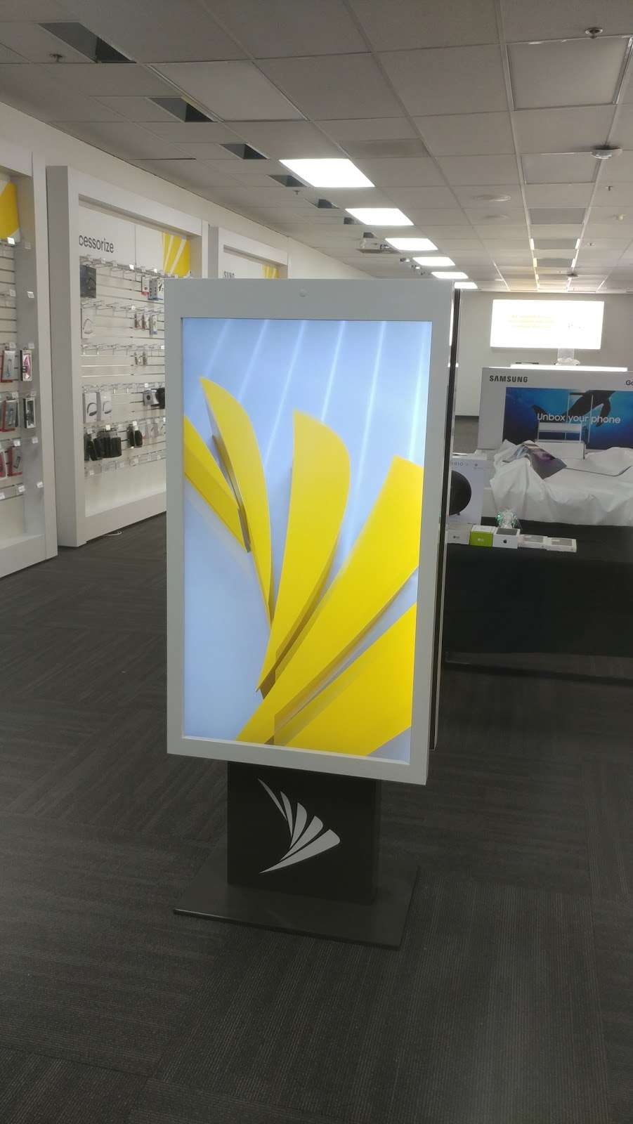 Sprint Store | 24901 Santa Clara St #5, Hayward, CA 94544, USA | Phone: (510) 940-8941