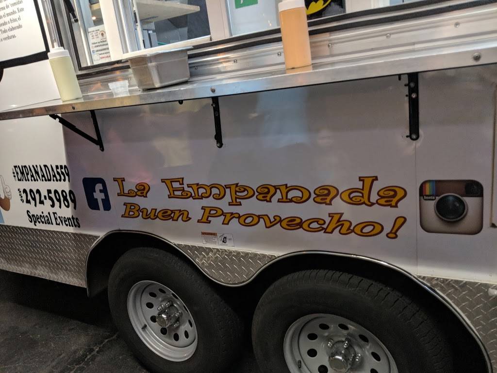 La Empanada Buen Provecho! | 4210 N Fresno St, Fresno, CA 93726, USA | Phone: (559) 292-5989