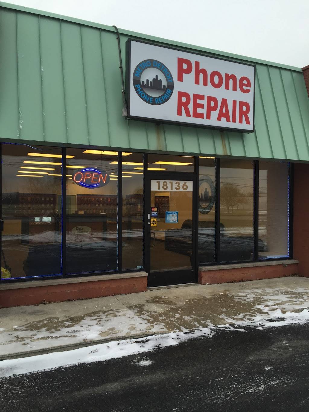 Metro Detroit Phone Repair - Eastpointe, MI | 18136 E 10 Mile Rd, Eastpointe, MI 48021, USA | Phone: (586) 533-2398