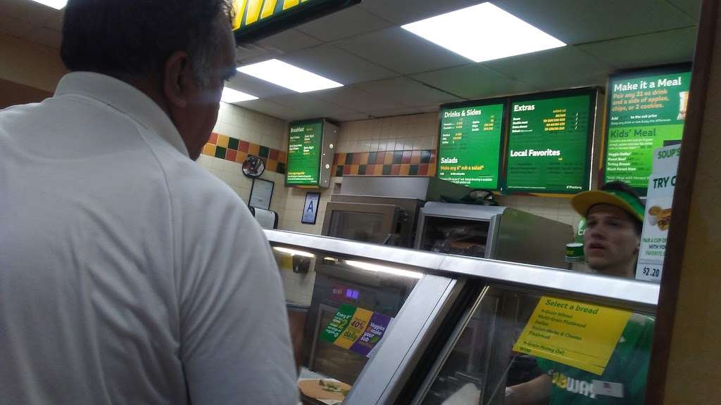 Subway | 2930 Lenwood Rd, Barstow, CA 92311, USA | Phone: (760) 253-2922