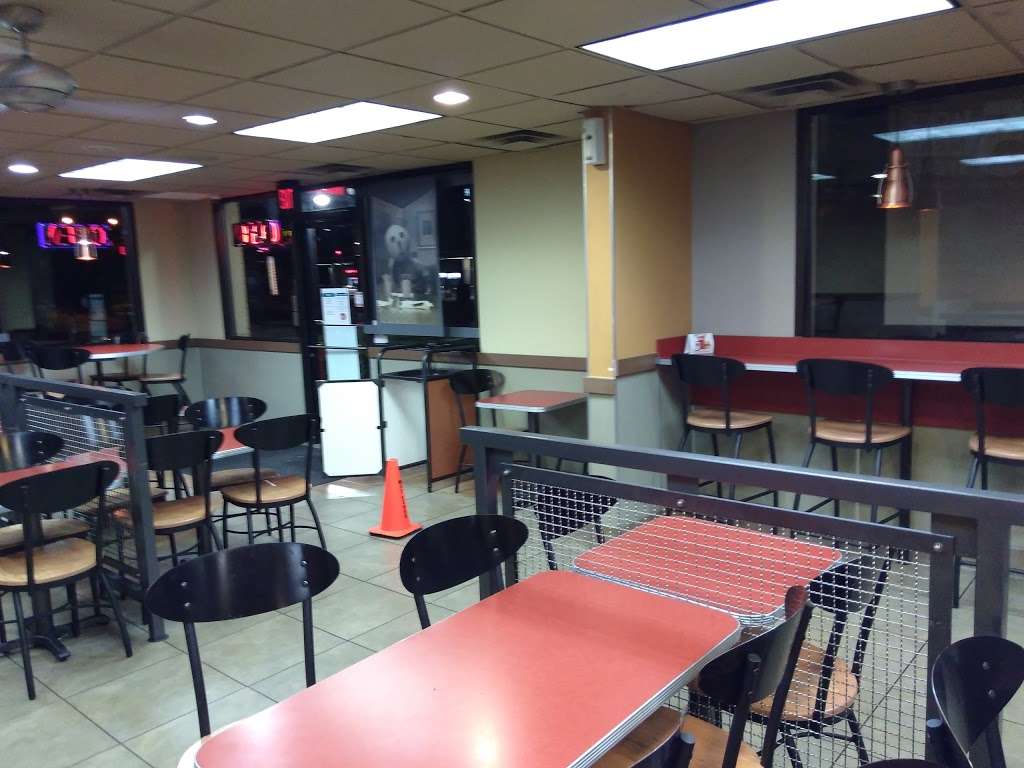 Jack in the Box | 1382 Belt Line Rd, Garland, TX 75040, USA | Phone: (972) 530-3831