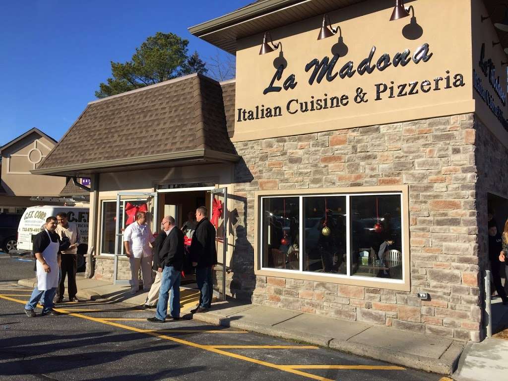 La Madona Italian Cuisine and Pizzeria | 334 Main St, Matawan, NJ 07747, USA | Phone: (732) 590-8000