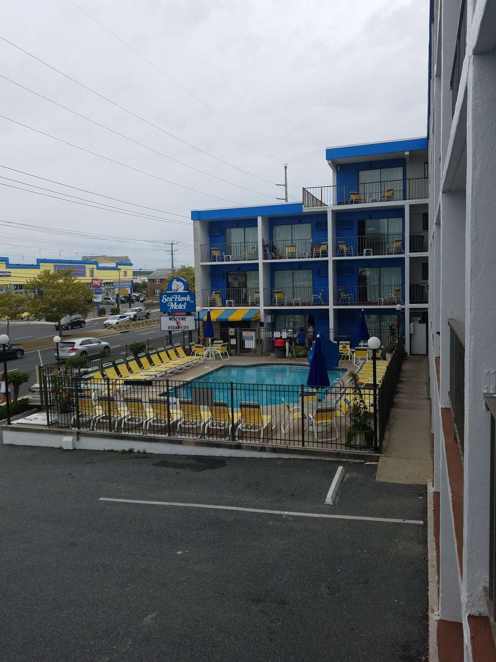 Sea Hawk Motel | 12410 Coastal Hwy, Ocean City, MD 21842, USA | Phone: (410) 250-3191