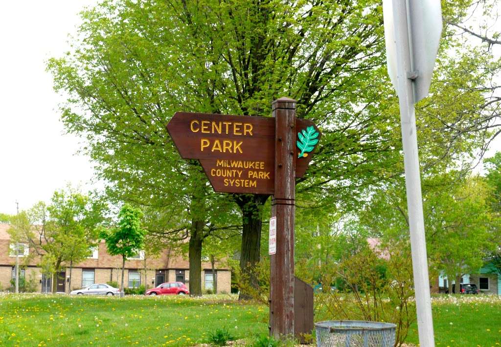 Center Street Park | 6420 W Clarke St, Milwaukee, WI 53213, USA | Phone: (414) 257-7275