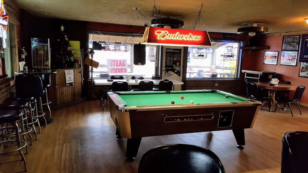 Lumberjacks Bar & Grill | 5530 US-50, Butlerville, IN 47223, USA | Phone: (812) 458-6400