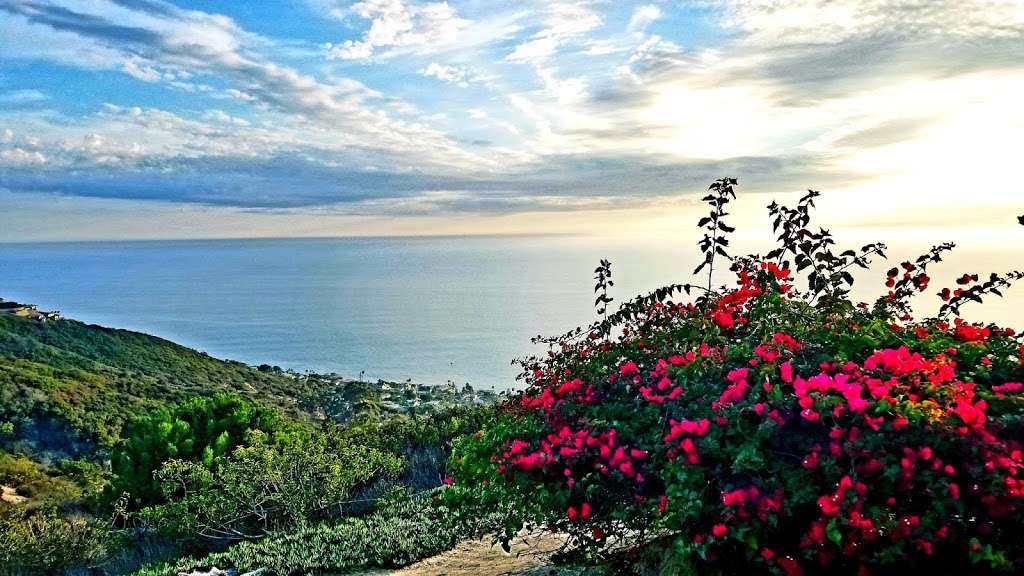 Seaview Trail | 22632 Ocean Way, Laguna Niguel, CA 92677, USA | Phone: (951) 532-4735