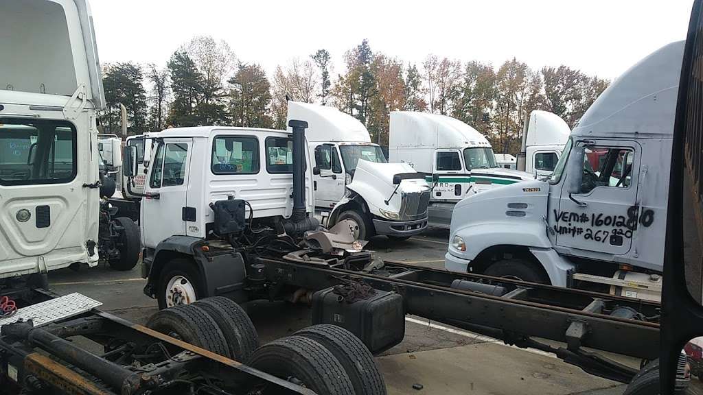 LKQ Heavy Truck - Charlotte | 1001 Carrier Dr, Charlotte, NC 28216 | Phone: (855) 272-6918