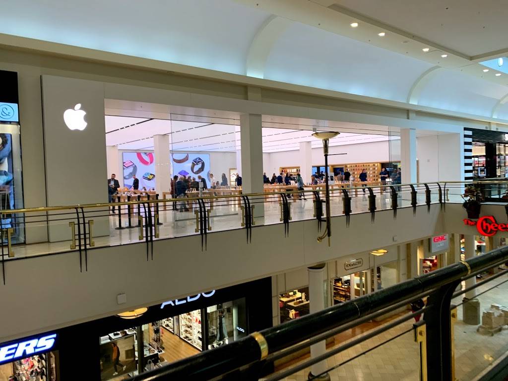 Apple Crabtree Valley Mall | 4325 Glenwood Ave, Raleigh, NC 27612, USA | Phone: (919) 334-3400