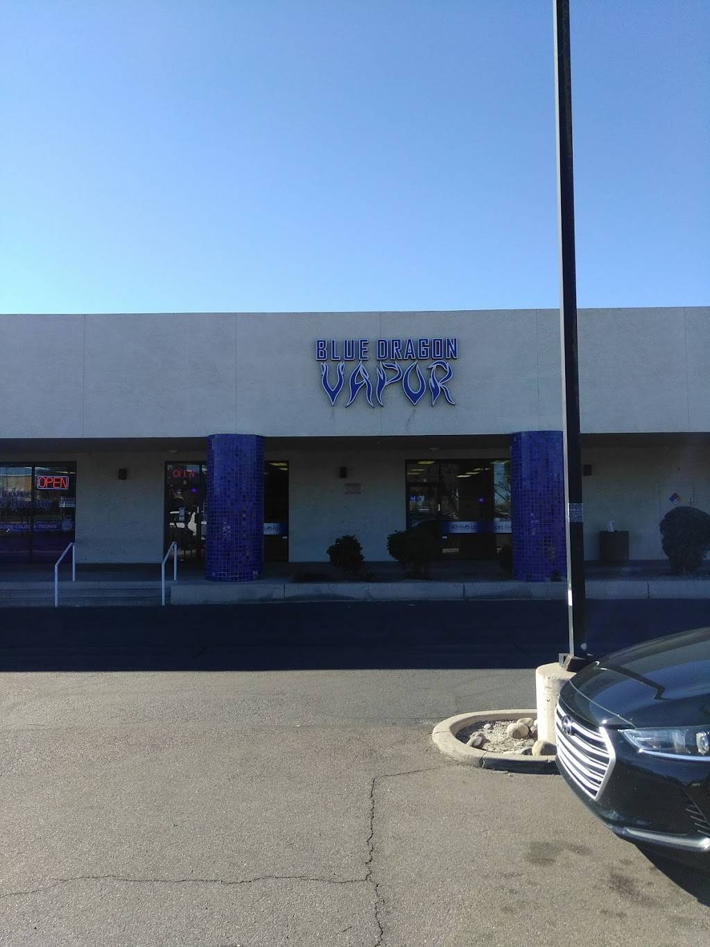 Blue Dragon Vapor Glendale | 3790, 5905 W Bell Rd UNIT 4, Glendale, AZ 85306, USA | Phone: (602) 651-1840