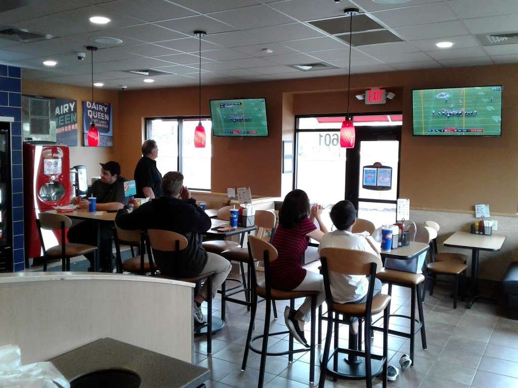 Dairy Queen Grill & Chill | 8601 W 137th St, Overland Park, KS 66223, USA | Phone: (913) 795-5545