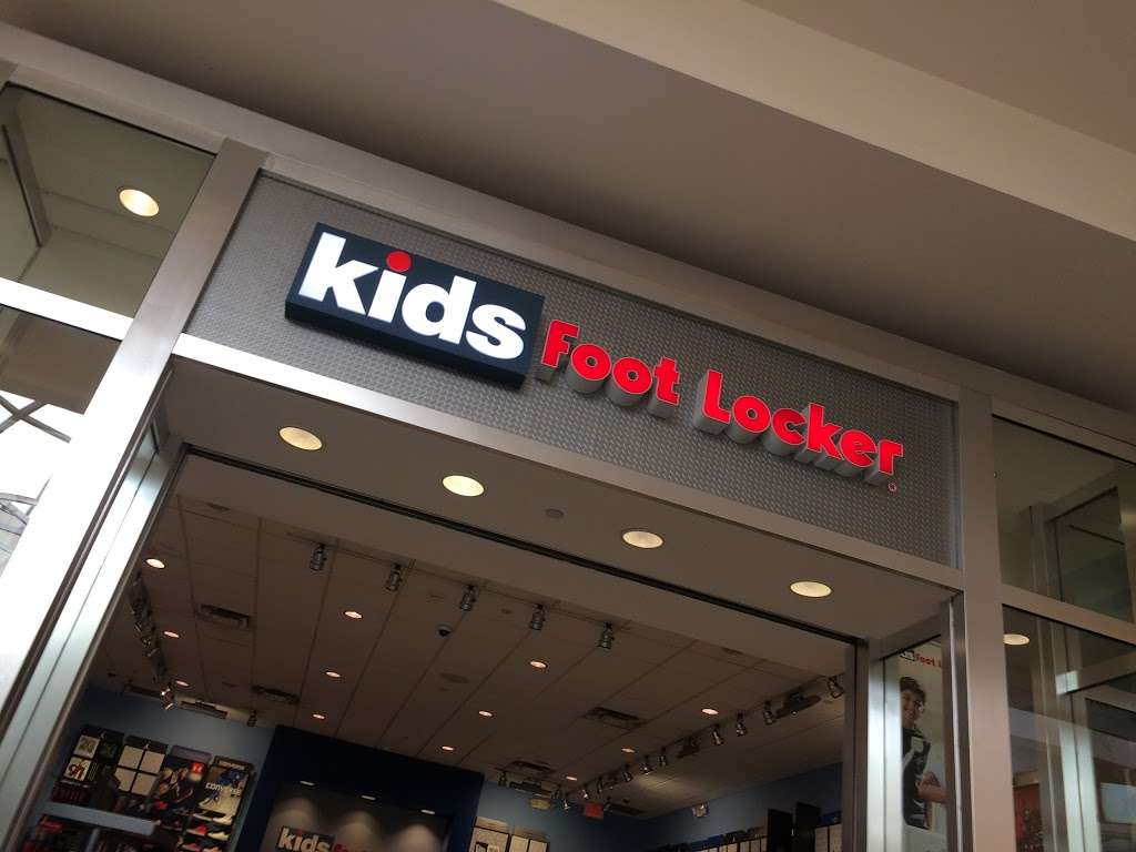 Kids Foot Locker | 2140 Montebello Town Center, Montebello, CA 90640, USA | Phone: (323) 727-0979