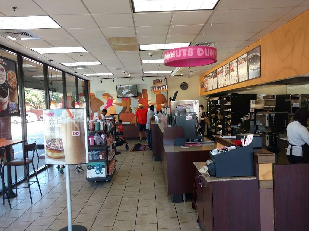 Dunkin Donuts | 7001 Manchester Blvd G, Alexandria, VA 22310, USA | Phone: (703) 822-8158