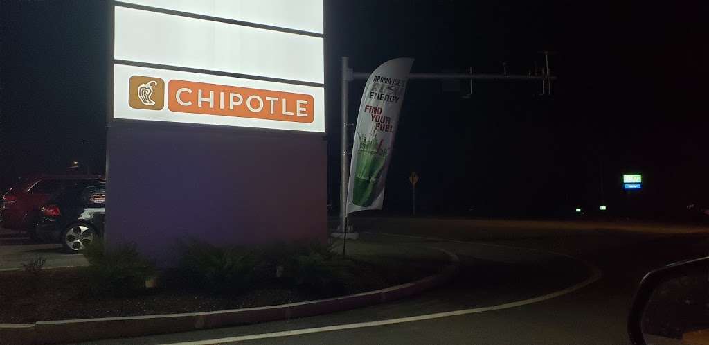 Chipotle Mexican Grill | 89 Plaistow Rd, Haverhill, MA 01830, USA | Phone: (978) 372-0595