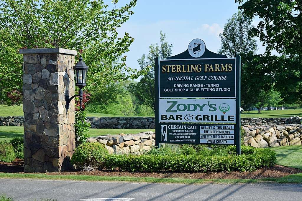 Sterling Farms Tennis Club | 1349 Newfield Ave, Stamford, CT 06905, USA | Phone: (203) 321-0006