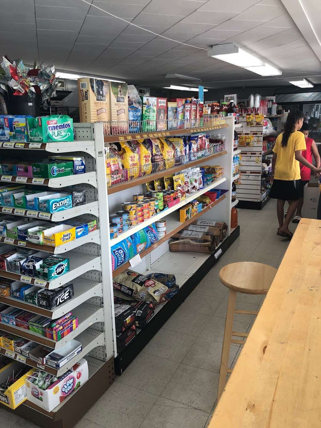 Express Food Mart | 183 North End Blvd, Salisbury, MA 01952, USA | Phone: (978) 358-8166