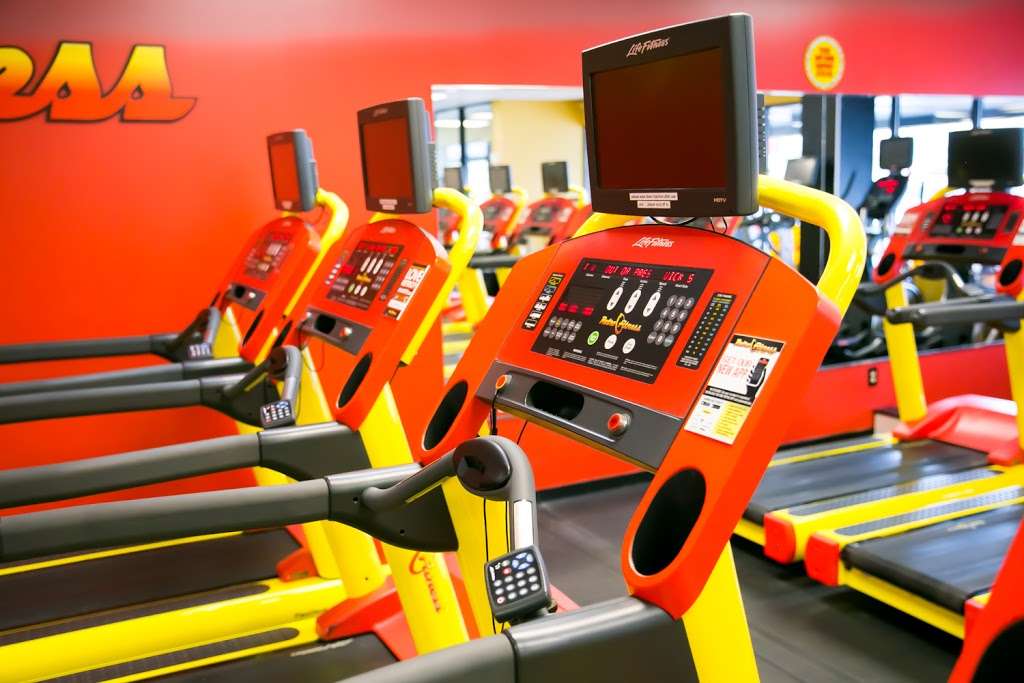 Retro Fitness | 176 US-202, Ringoes, NJ 08551, USA | Phone: (908) 806-2300