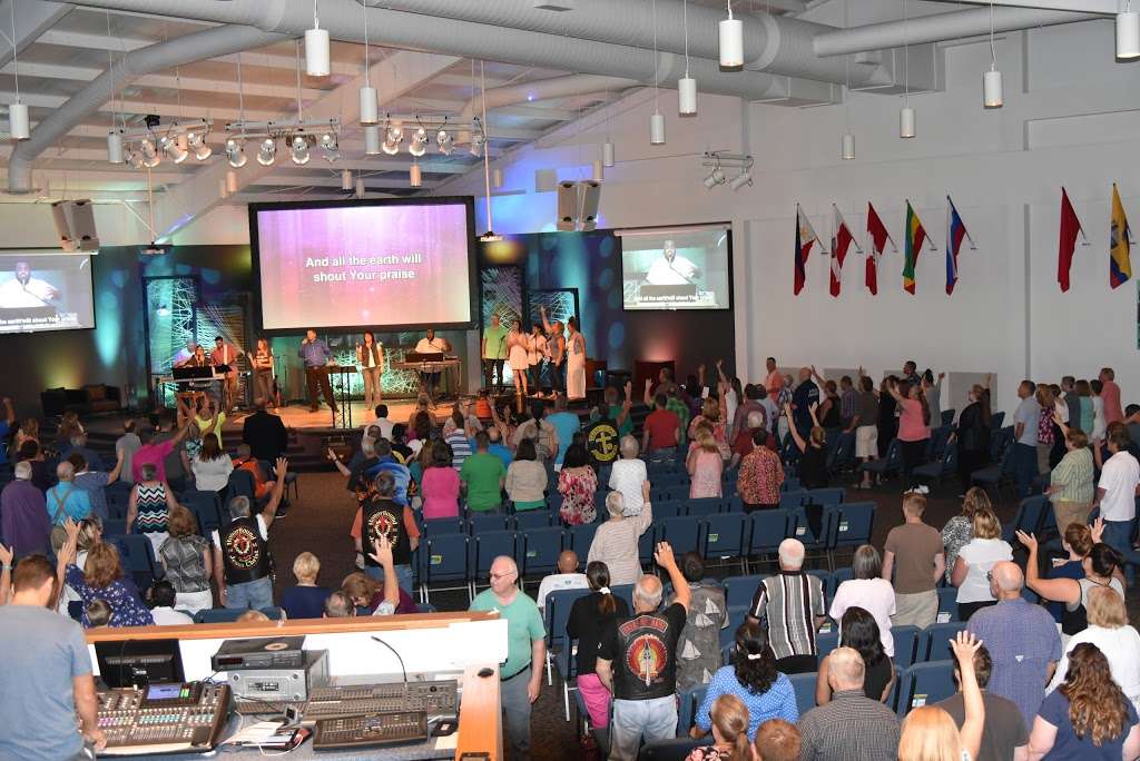 Heartland Christian Center | 170 IN-49, Valparaiso, IN 46383, USA | Phone: (219) 462-4500