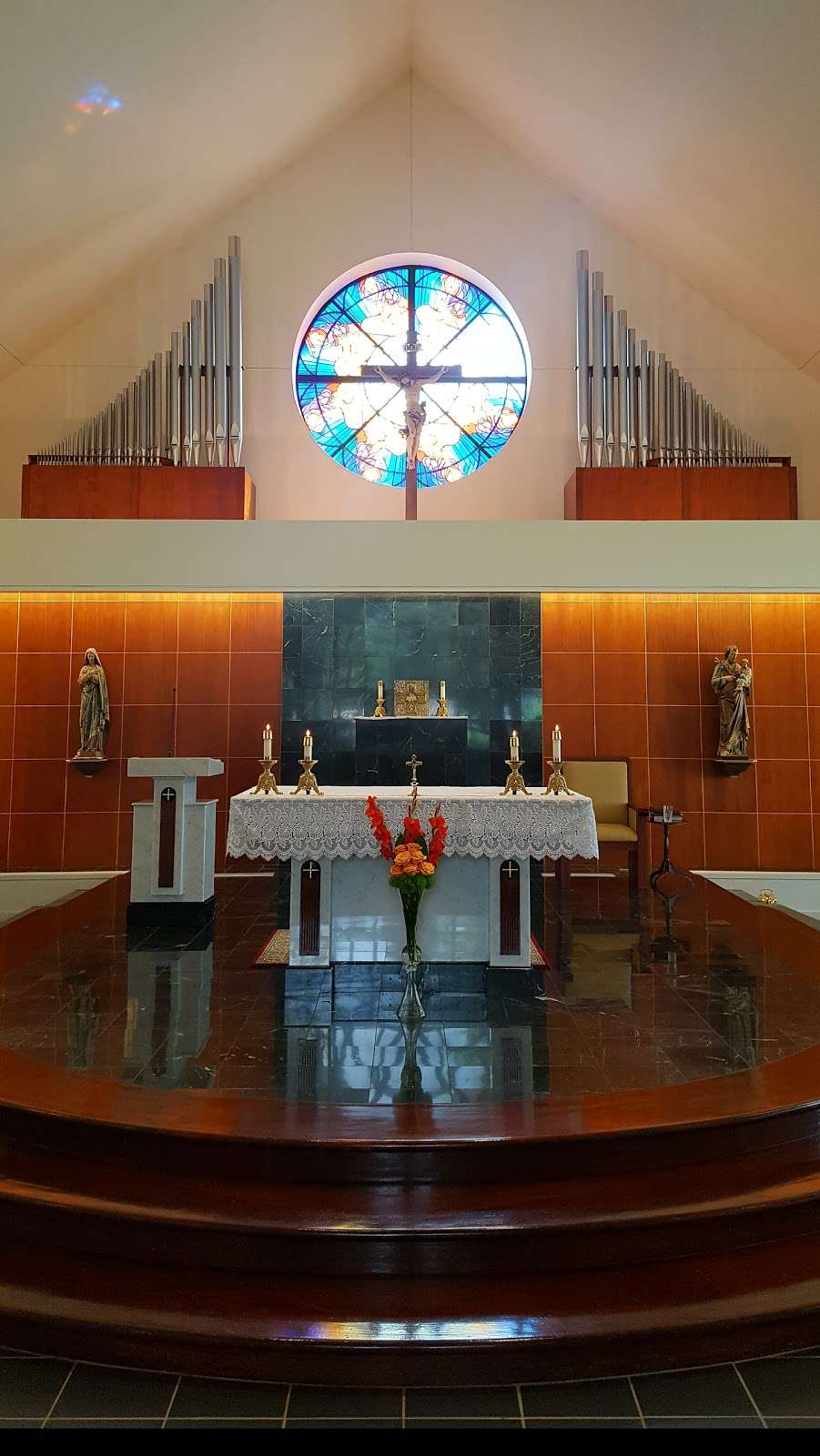 St. Robert Bellarmine Chapel | 4515 Roberts Rd, Fairfax, VA 22032, USA | Phone: (703) 425-0022