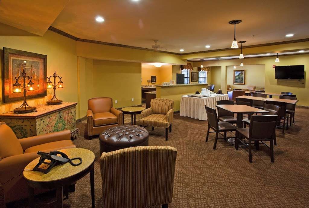 Lakeview at Josey Ranch Senior Living | 2105 N Josey Ln, Carrollton, TX 75006 | Phone: (972) 913-2399