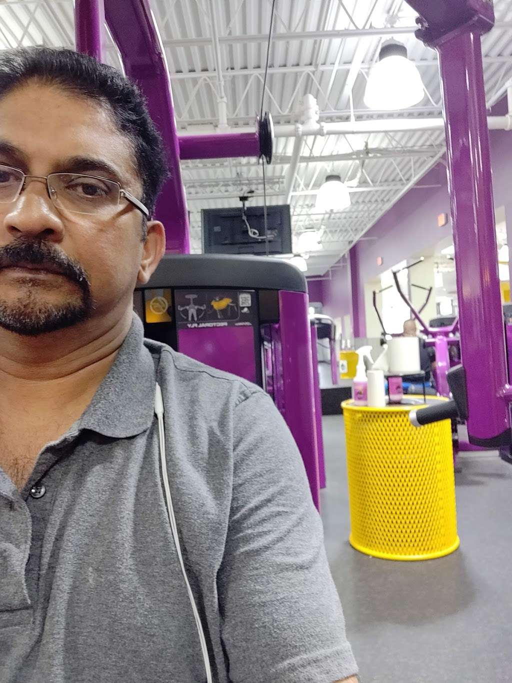 Planet Fitness | 525 W Lake St, Addison, IL 60101 | Phone: (331) 979-7169