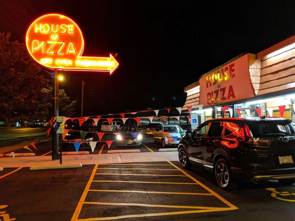 House of Pizza | 3640 Central Ave, Charlotte, NC 28205, USA | Phone: (704) 568-9410