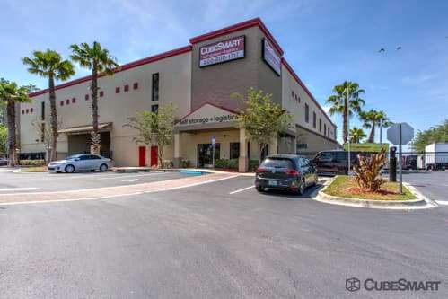 CubeSmart Self Storage | 10425 S John Young Pkwy, Orlando, FL 32837, USA | Phone: (407) 515-2696