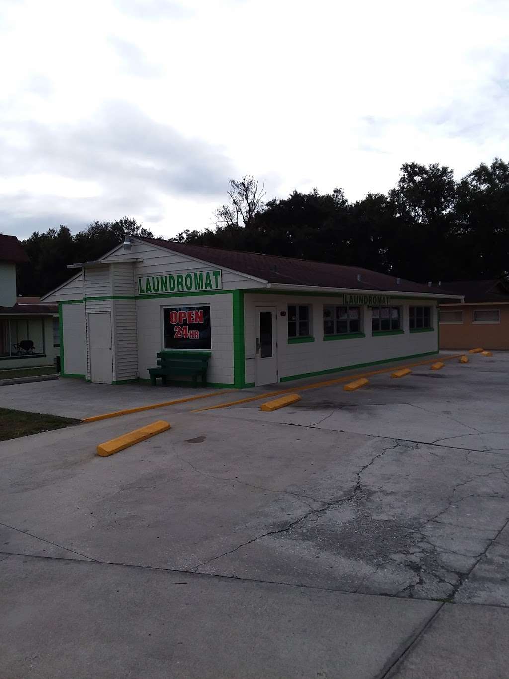 441 Coin Laundry | 1699 E Main St, Leesburg, FL 34748, USA | Phone: (352) 552-4814