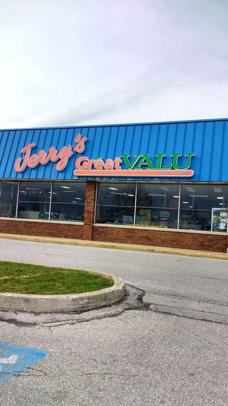 Jerrys Great Valu | 1 Dairyland Square, Red Lion, PA 17356 | Phone: (717) 244-7077