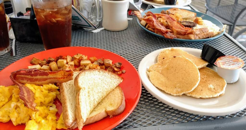 Ramseys Diner | 4391 Old Harrodsburg Rd, Lexington, KY 40513, USA | Phone: (859) 219-1626