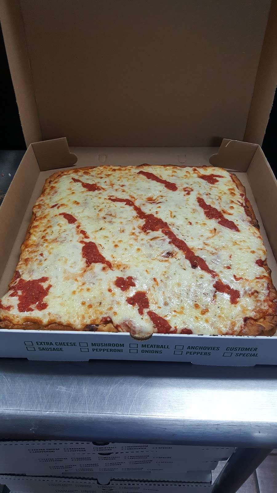 Pizzeria De Leonardo | 41 Center Ave, Leonardo, NJ 07737 | Phone: (732) 872-4891