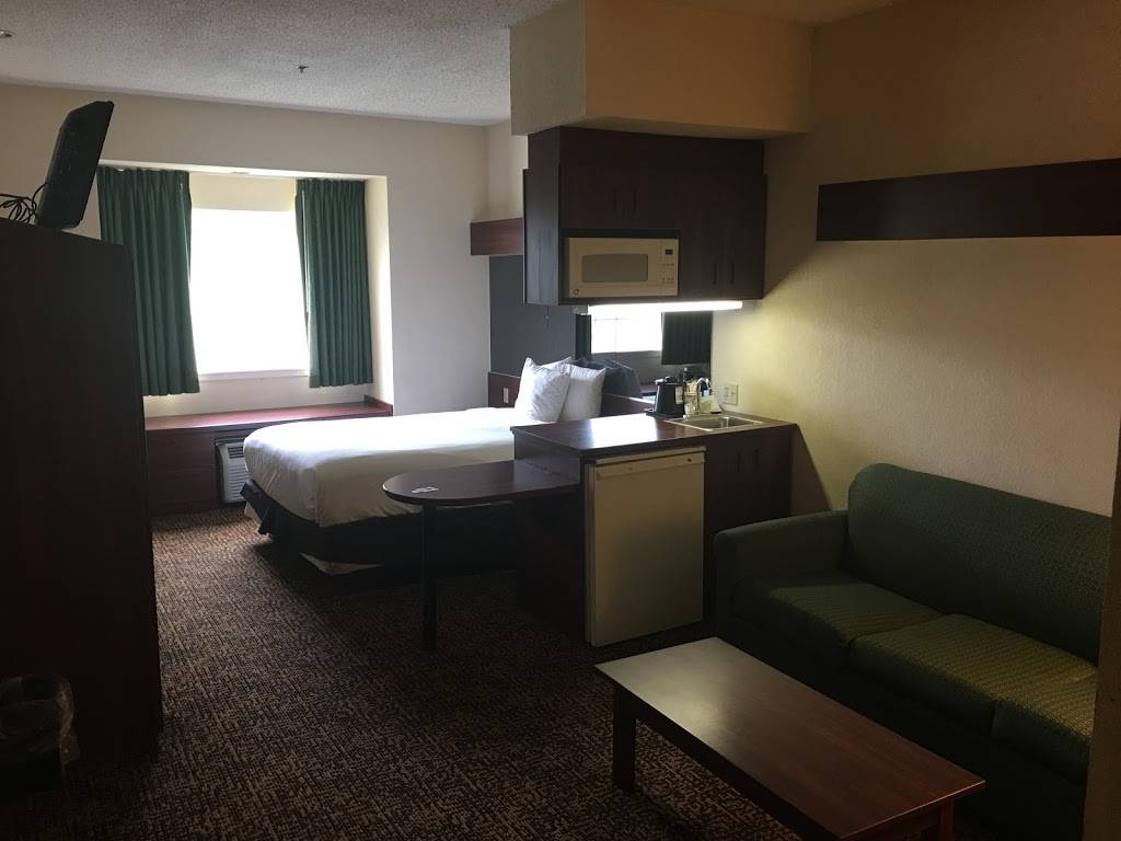 Trident Inn & Suites | 10645 Rieger Rd, Baton Rouge, LA 70809, USA | Phone: (225) 291-6200