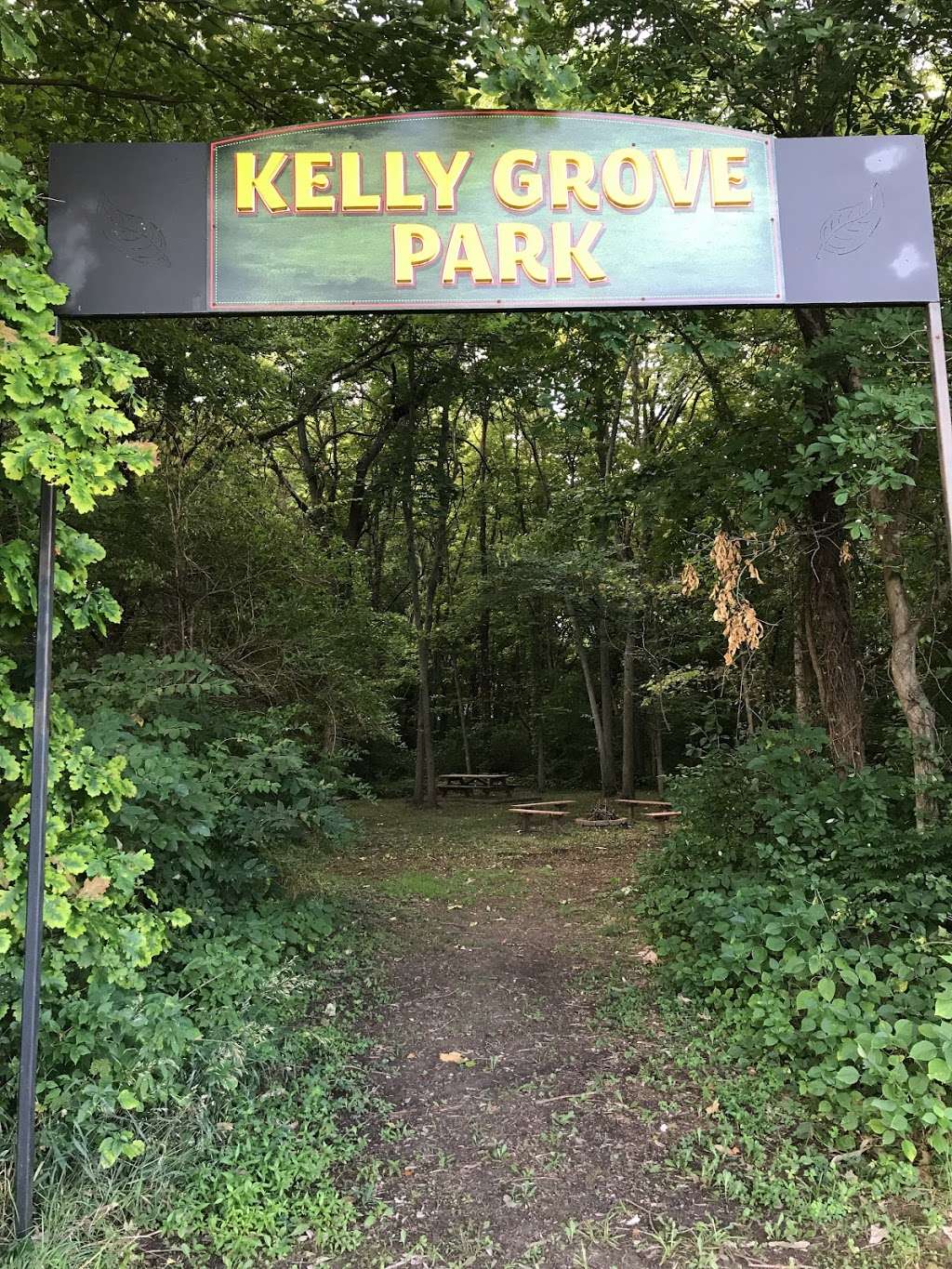 Kelly Grove Park | 320 W Gilman Rd, Lansing, KS 66043, USA